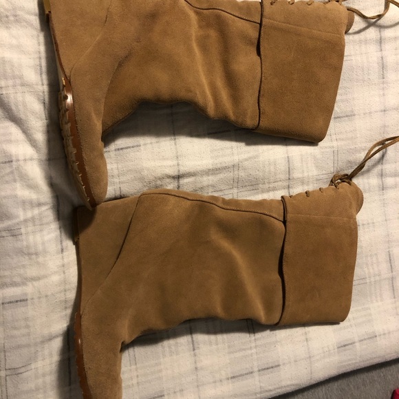Boots - Picture 2 of 4